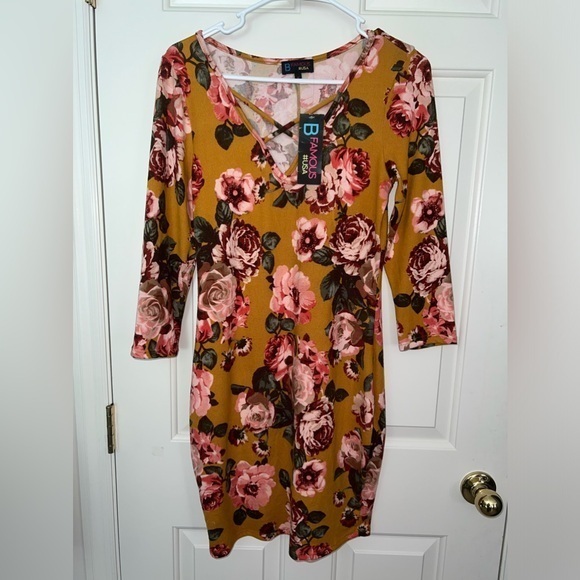 b famous Dresses & Skirts - B Famous Dress, medium